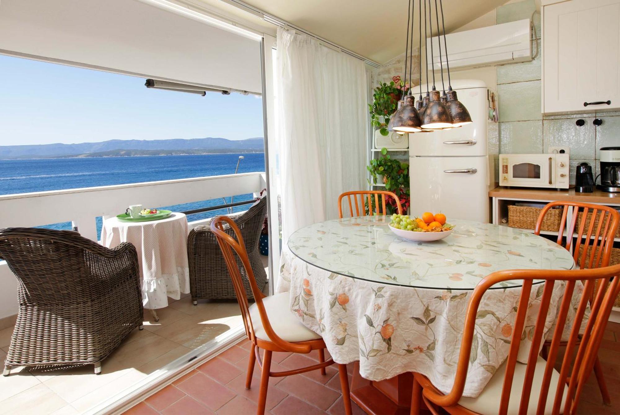Amazing Waterfront Apartments Bol Esterno foto