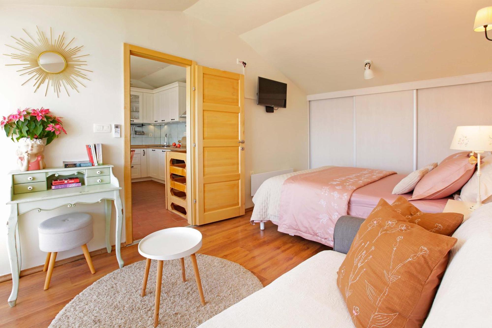 Amazing Waterfront Apartments Bol Esterno foto