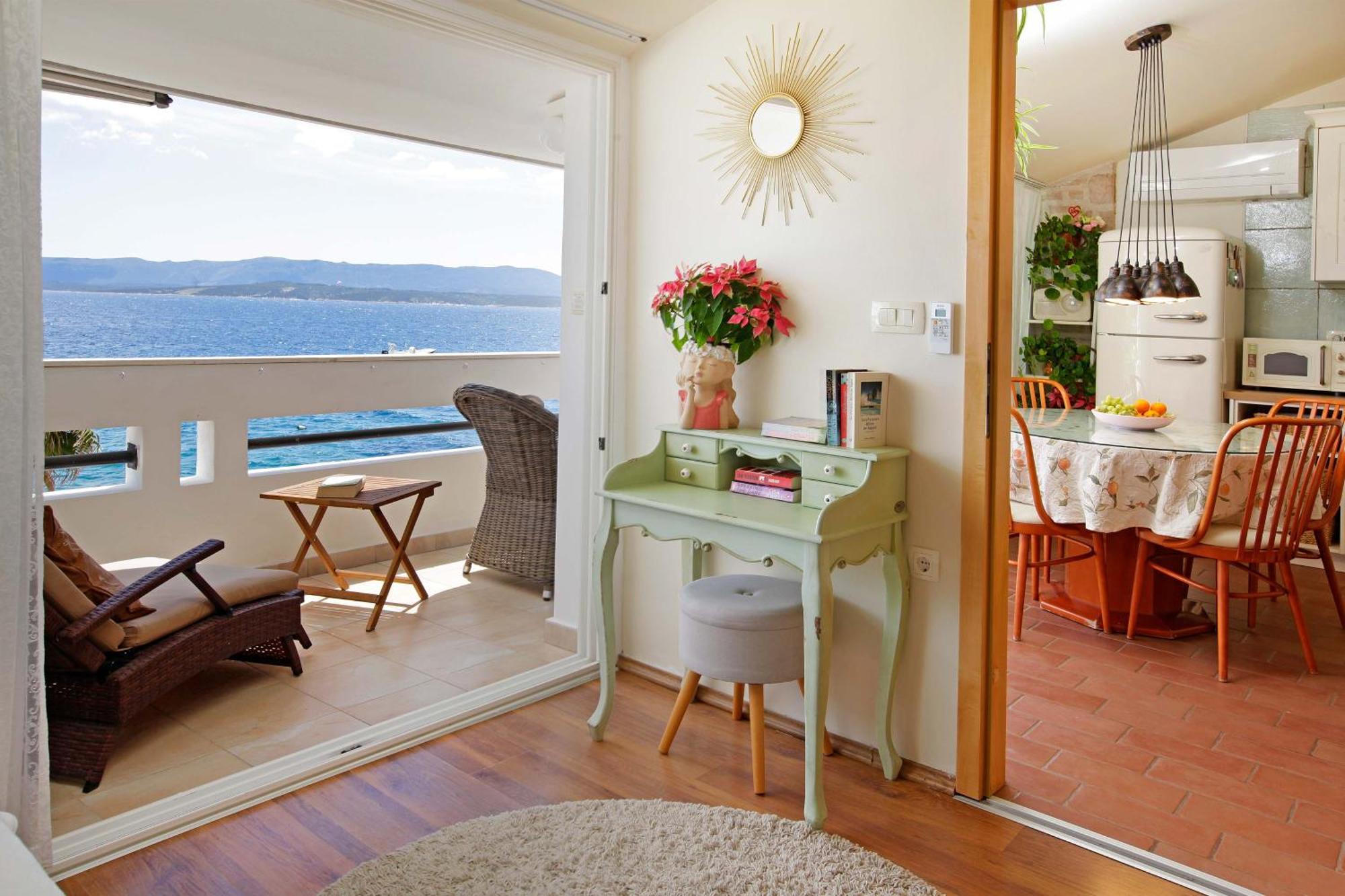 Amazing Waterfront Apartments Bol Esterno foto