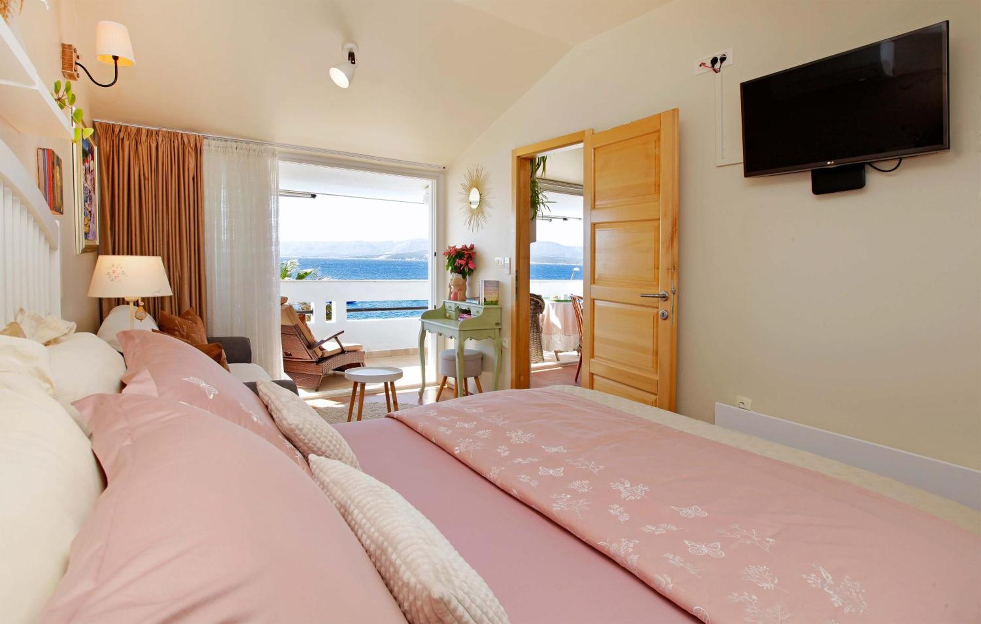 Amazing Waterfront Apartments Bol Esterno foto