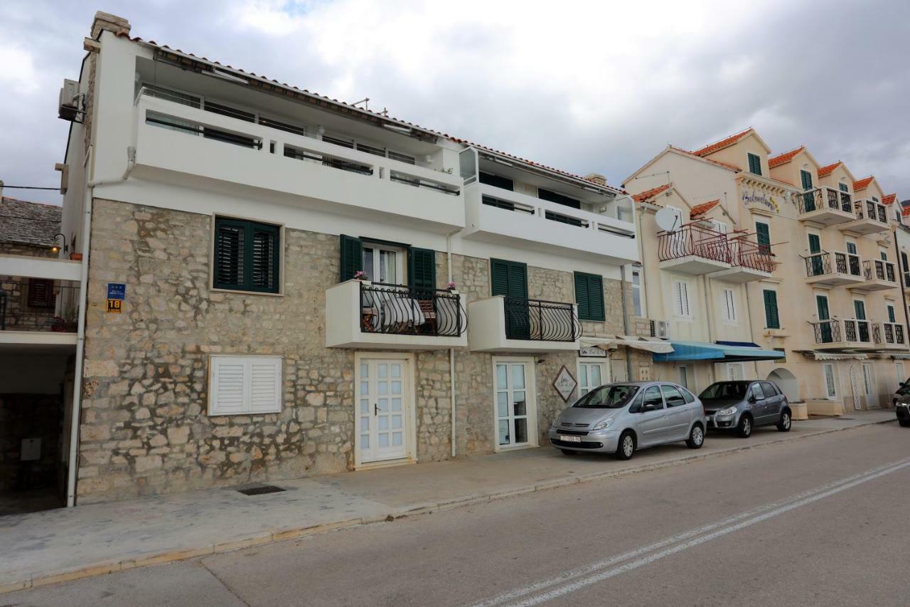 Amazing Waterfront Apartments Bol Esterno foto