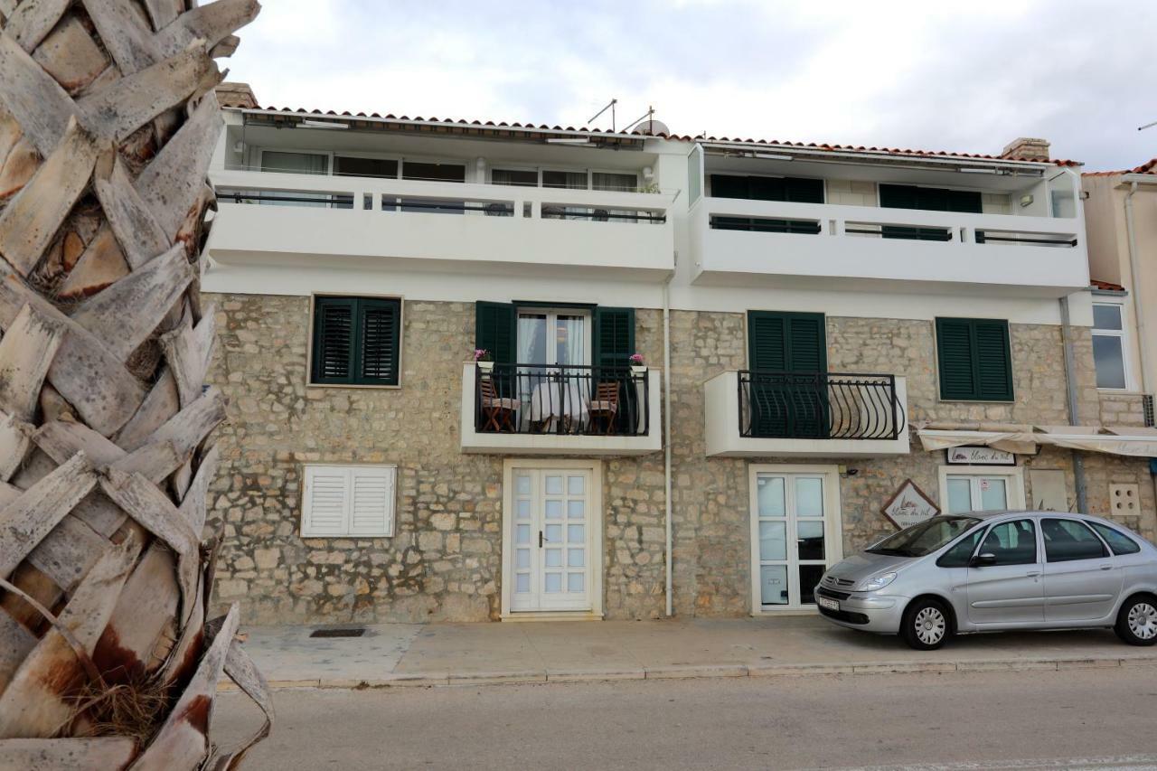 Amazing Waterfront Apartments Bol Esterno foto